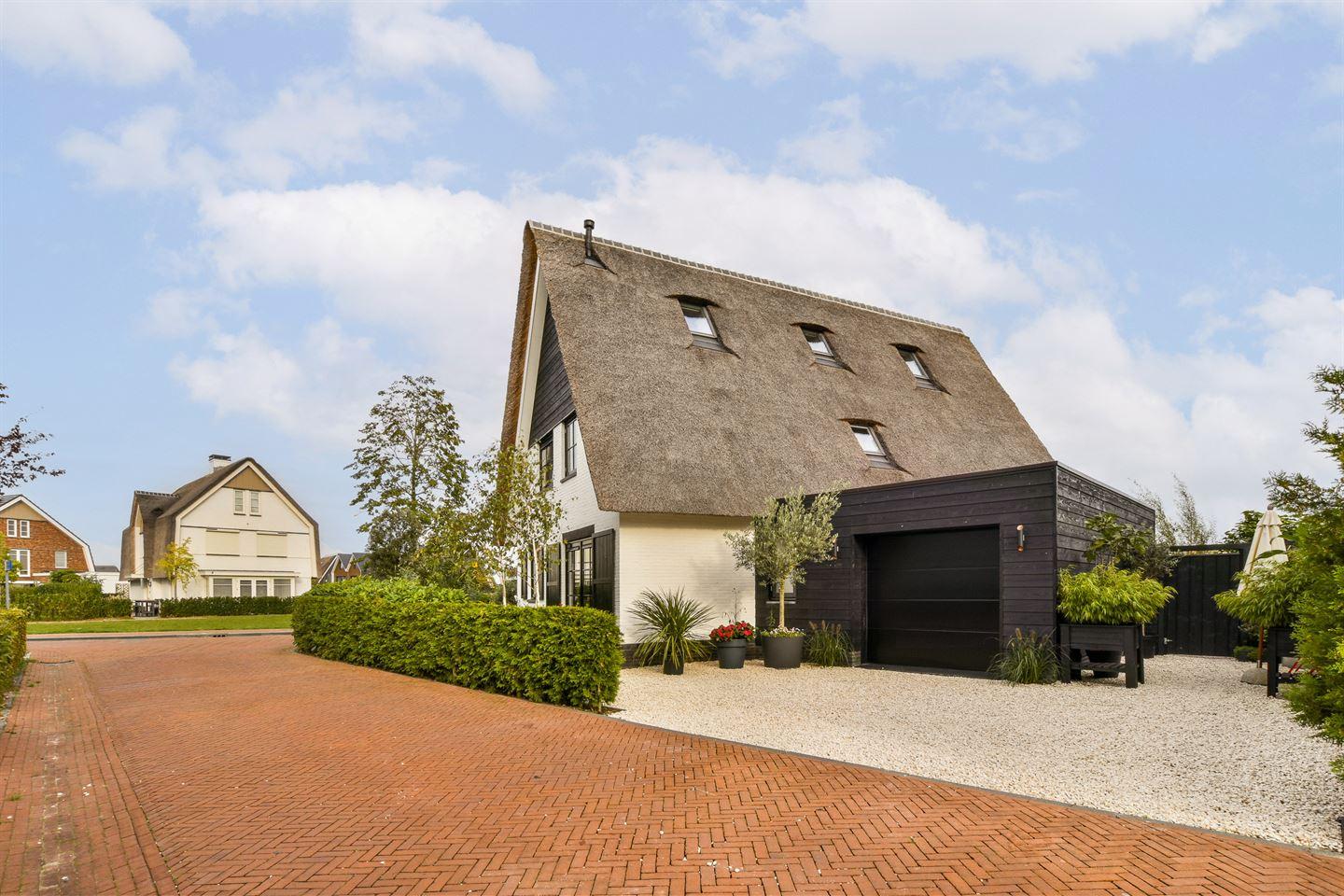 Vrijstaande woning te koop: Cleyne Raboesdreef 44, Blaricum