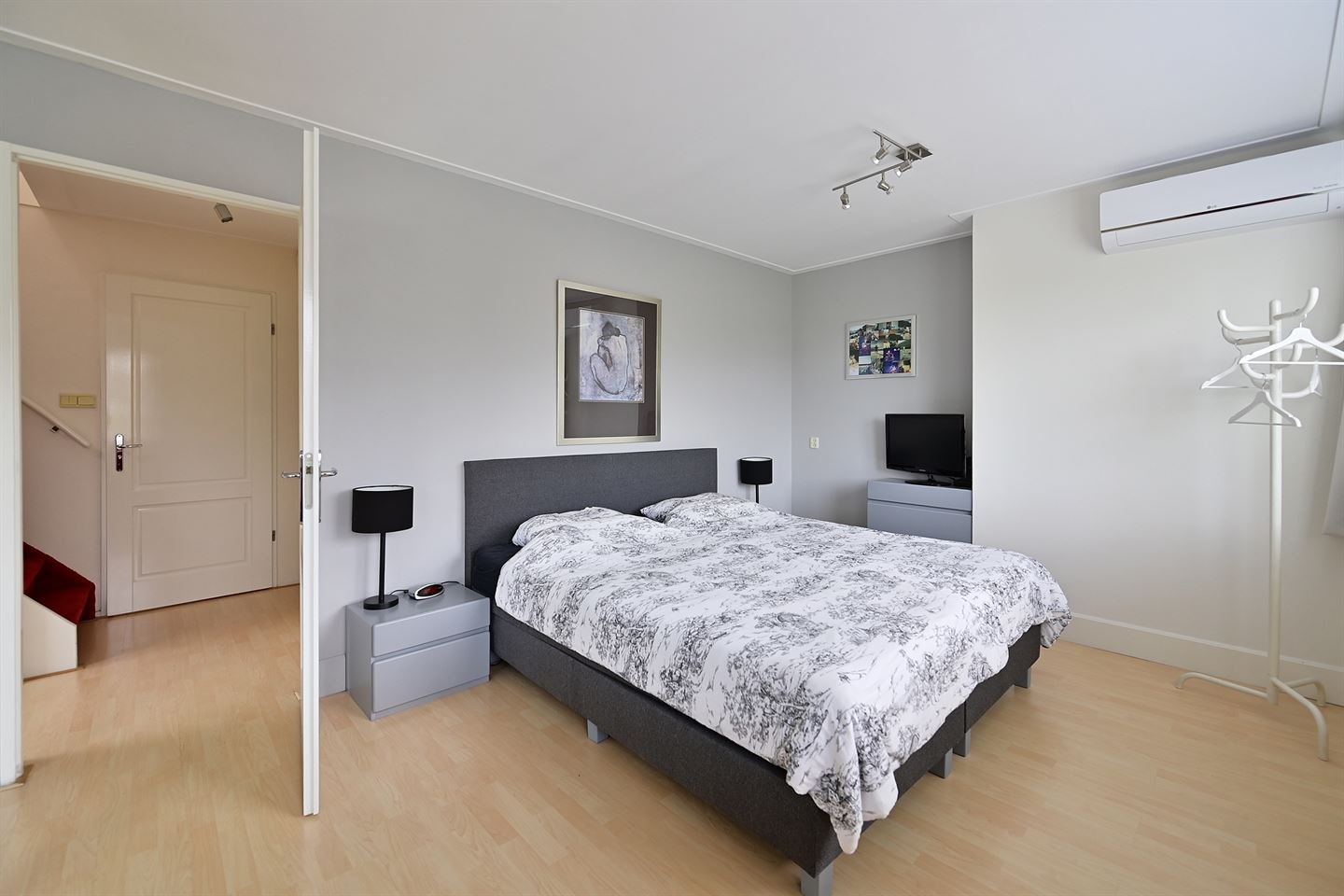 Hoekwoning te koop: Kamperzand 25, Huizen