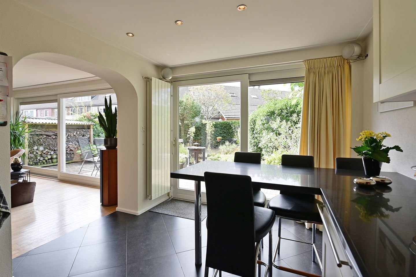 Hoekwoning te koop: Kamperzand 25, Huizen