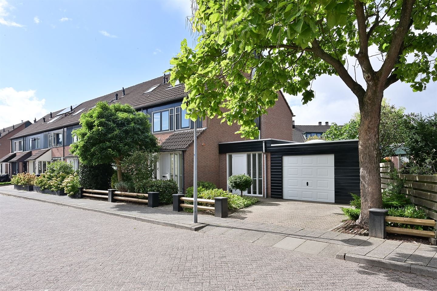 Hoekwoning te koop: Kamperzand 25, Huizen