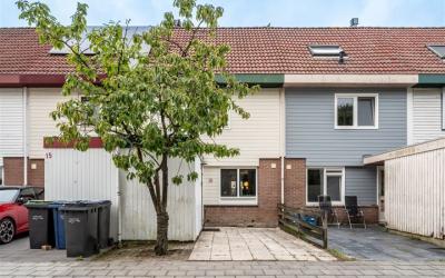Oosterhouts. 17