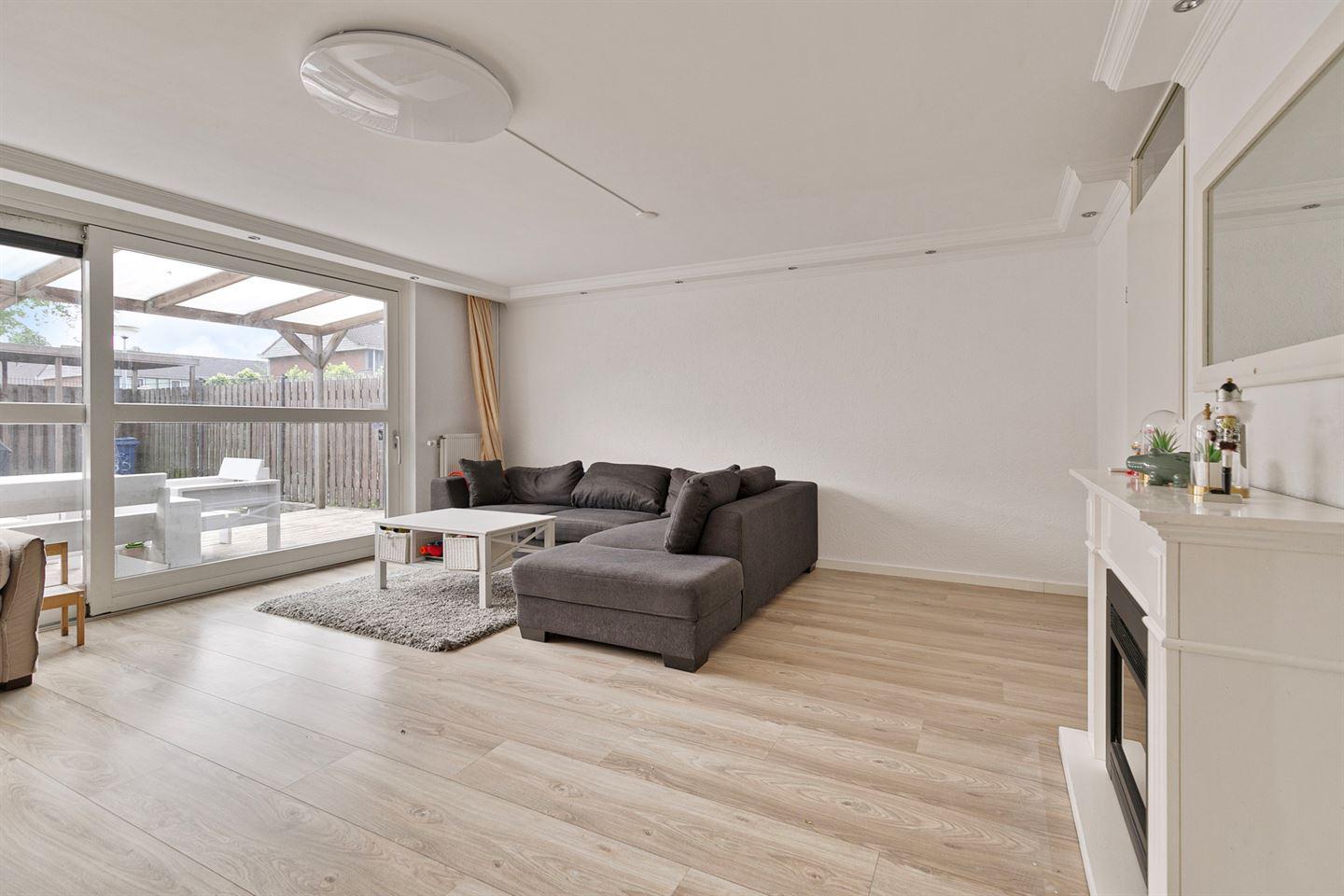 Hoekwoning te koop: Henry Moorestraat 36, Almere