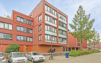 Laan der V.. 344