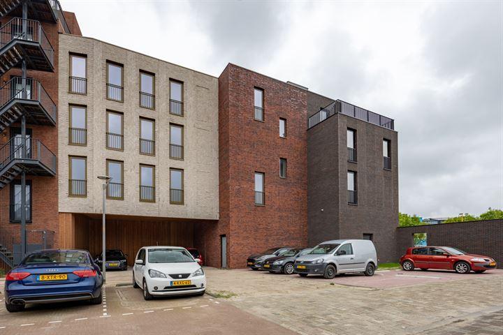Appartement te koop: Agamemnonsingel 76, Almere