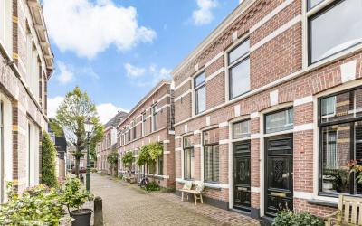 Emmastraat 7