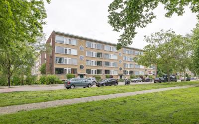 M.Nijhoffst. 218