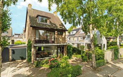 Aasdomstraat 9