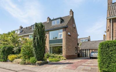 Henk Oostve. 6
