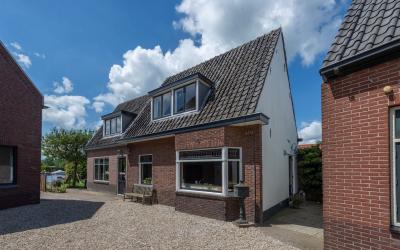 Dorpsstraat 84