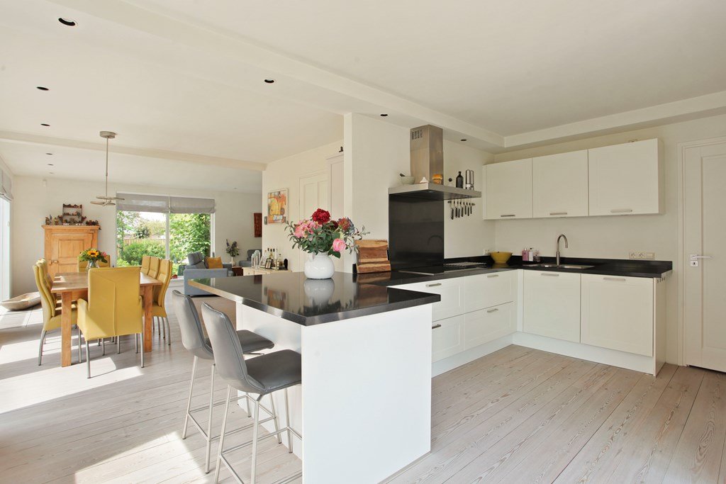 Twee-onder-één-kap te koop: Prins Mauritsstraat 7, Baambrugge