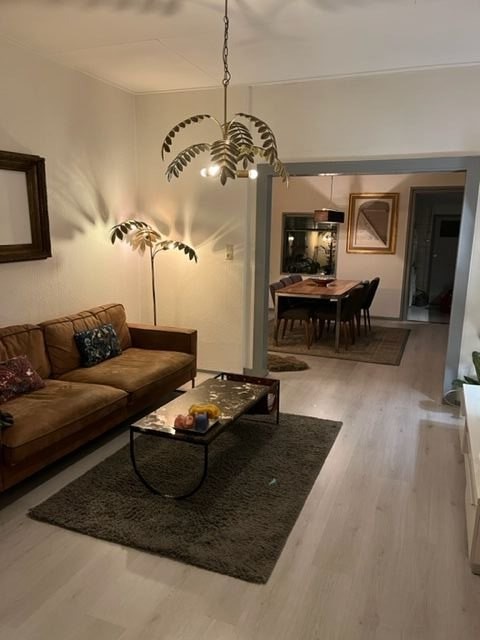 Twee-onder-één-kap te koop: Bijlstraat 73, Bussum