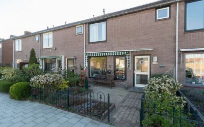 Tussenwoning te koop: Churchillstraat 20, Naarden