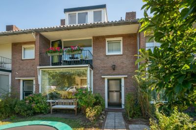 Cort van de. 8