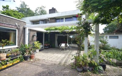 In het Midd. 105