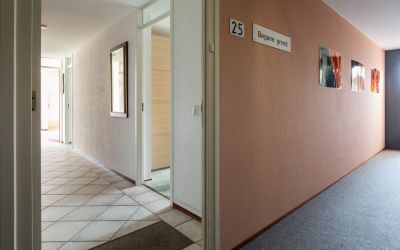 Drie Kolomm. 25