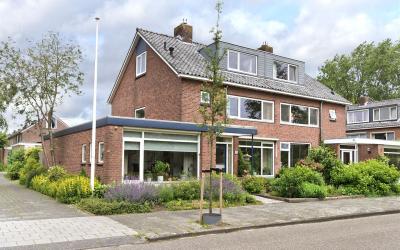 Uranusstraat 25