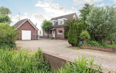 Aalsmeerder. 102