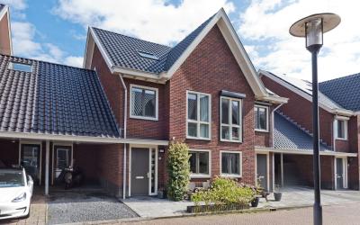 Linksbuiten. 15