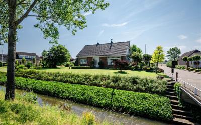 Aalsmeerder. 718