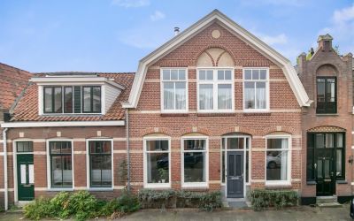 Vooruitstra. 6