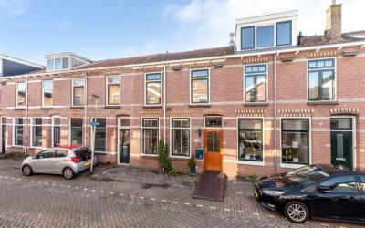 Vooruitstra. 106