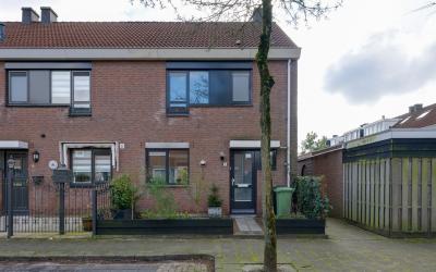 Goudmosstra. 2