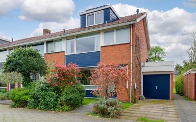Overweerse. 52