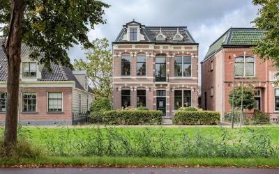 Middenweg 137