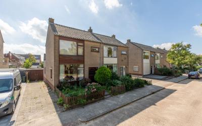 Gerrit van. 19