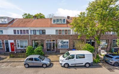 Jonge Arnol. 48