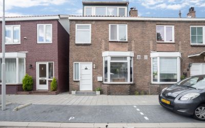 Veeringstraat 53