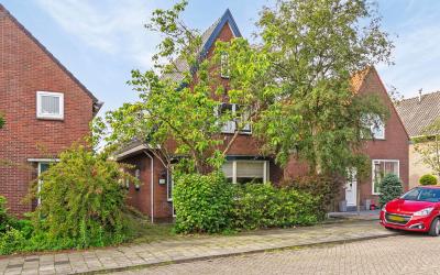 Dorpsstraat 232