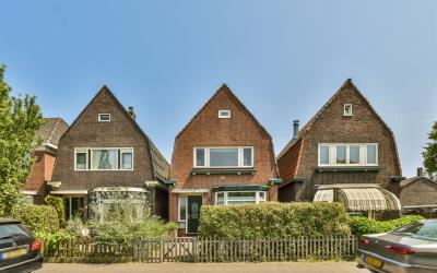 Parallelweg 82