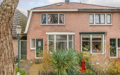 Emmastraat 12