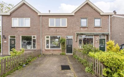Dorpsstraat 929