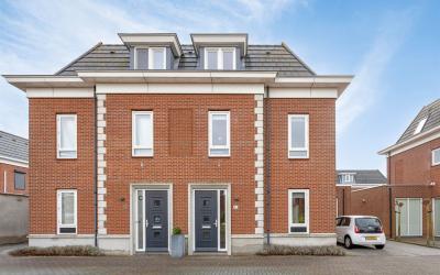Pluimgraaf 32