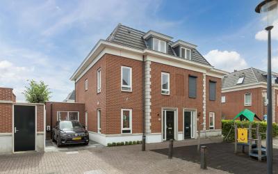 Zwanenrecht 1