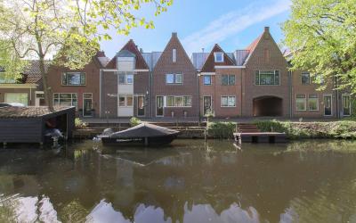 Spijtbroeks. 6-B