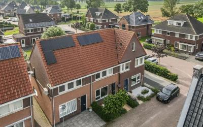 't Nieuwe E. 4
