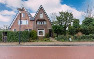 Middenweg 22