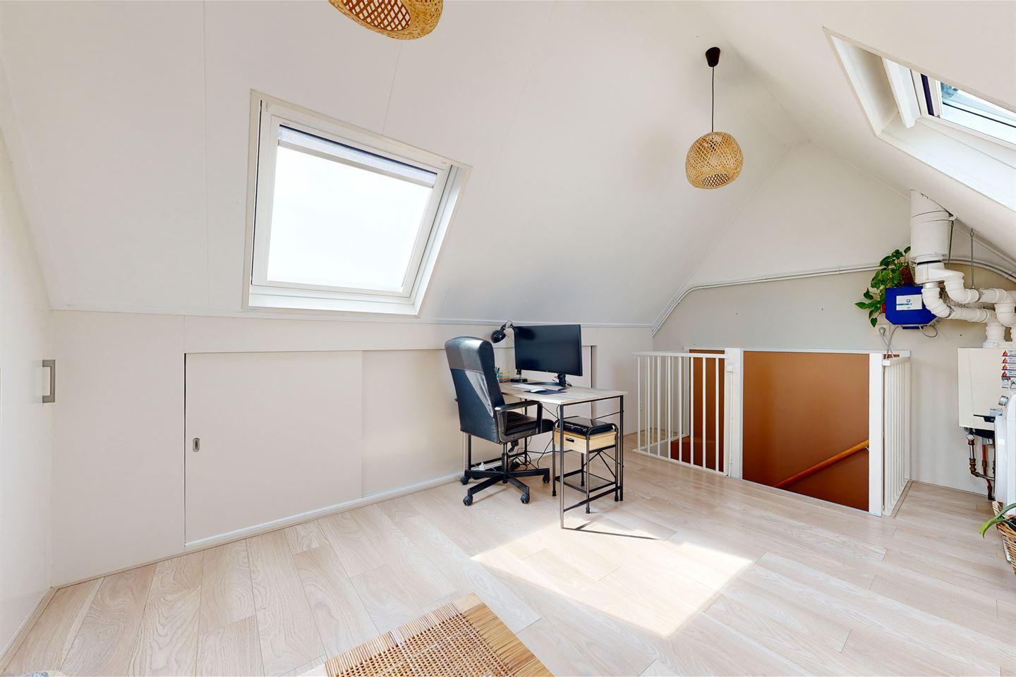 Hoekwoning te koop: Dvořákhof 22, Hoorn