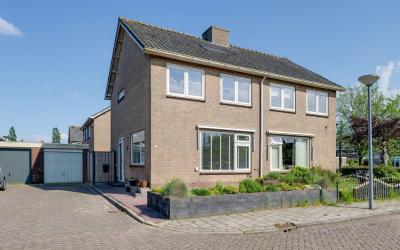 Oosterweide. 92