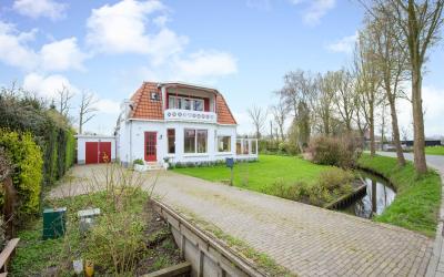 Oude Hoorns. 33