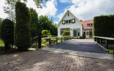 Dorpsstraat 84