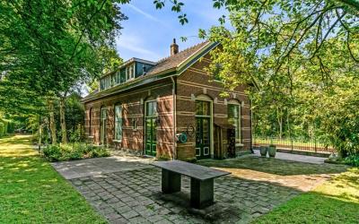 Dorpsstraat 85