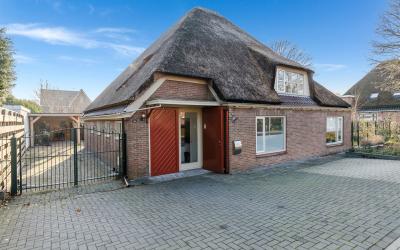 Dorpsstraat 242