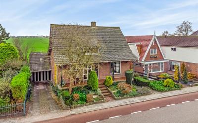 Dorpsstraat 42