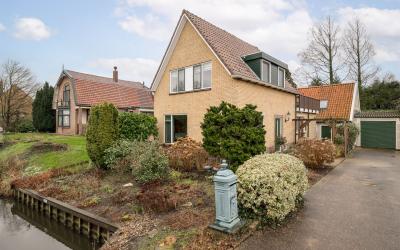 Dorpsstraat 236
