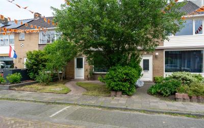 van Asperen. 8