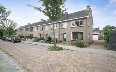 van Oudeste. 15